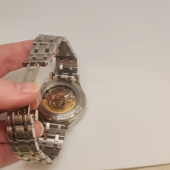 Seiko SSA397 Presage Green Automatic Stainless Steel Watch with exhibition case - Picture 6 of 7